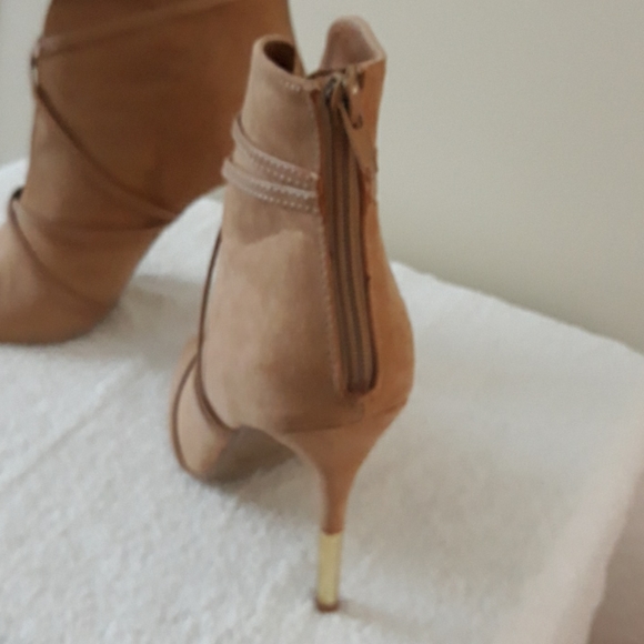 beige booties - Picture 5 of 8